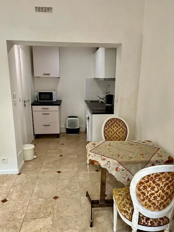 Apartment Studio Butte Aux Cailles Paris France